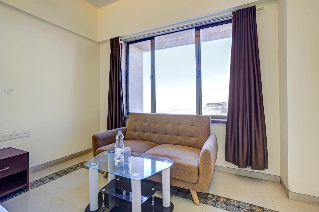 Townhouse Oak Hotel Rama Nashik Exterior photo
