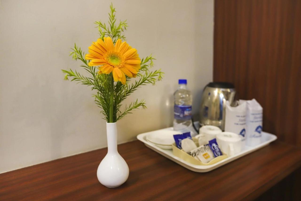 Townhouse Oak Hotel Rama Nashik Exterior photo